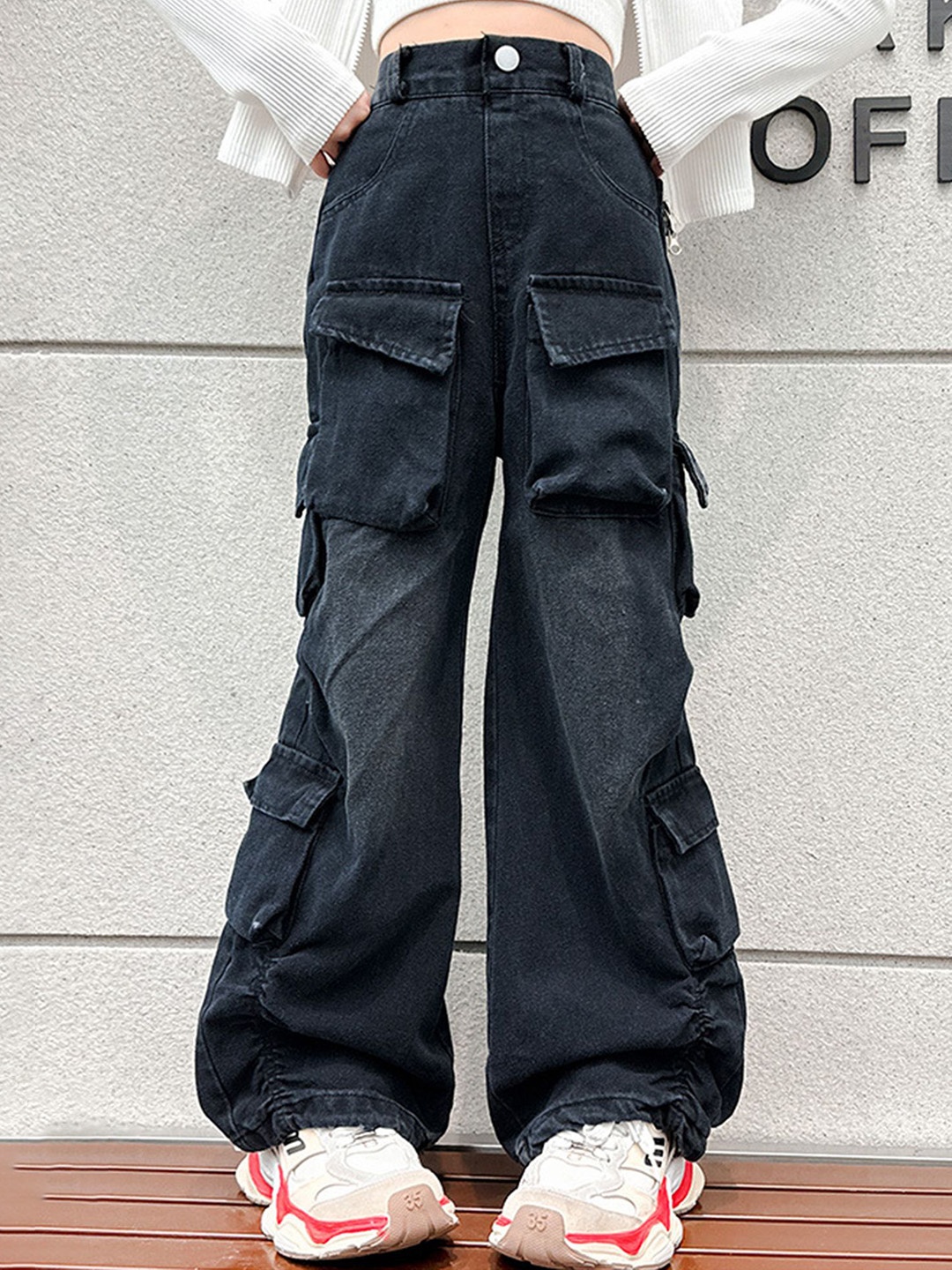 

LULU & SKY Girls Regular Fit High-Rise Light Fade Cargo Jeans, Black