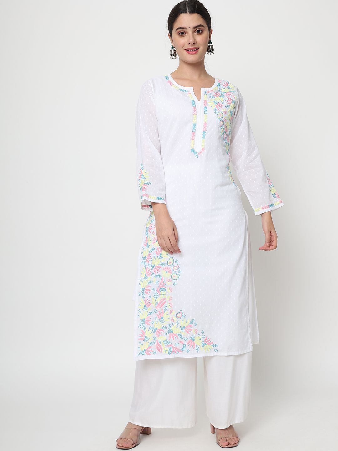 

PARAMOUNT CHIKAN Ethnic Motifs Lucknowi Chikankari Notch Neck Straight Kurta, White