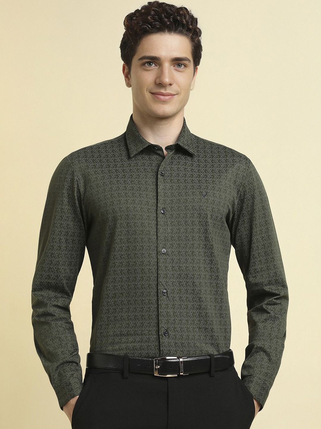 

Allen Solly Men Slim Fit Spread Collar Abstract Printed Cotton Formal Shirt, Olive