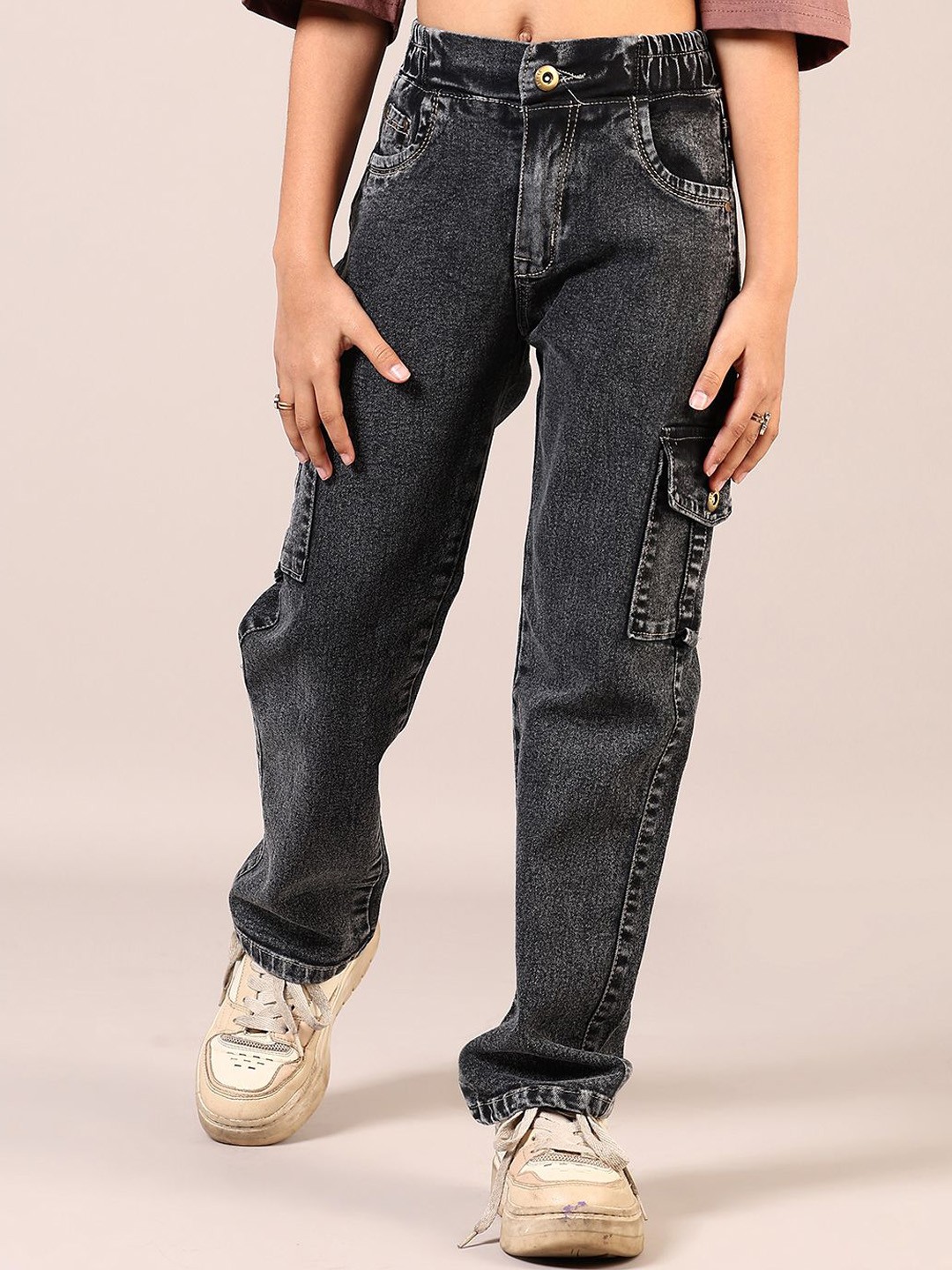

V-Mart Girls Mid-Rise Light Fade Cotton Jeans, Black