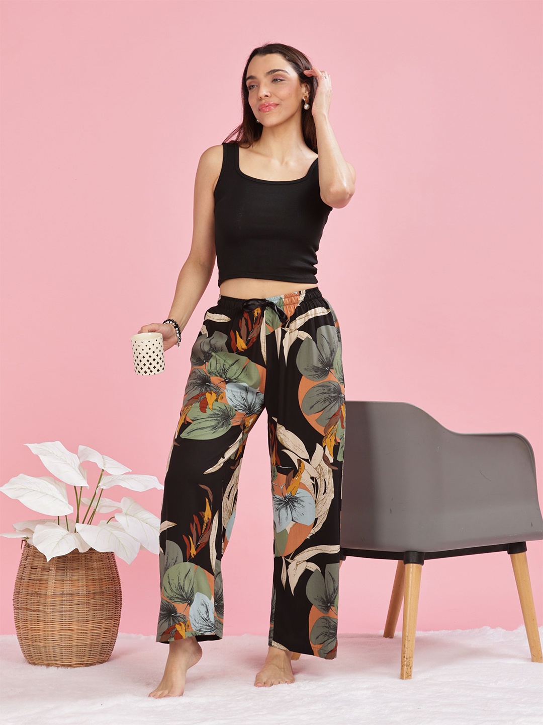 

9shines Label Women Printed Palazzos, Black