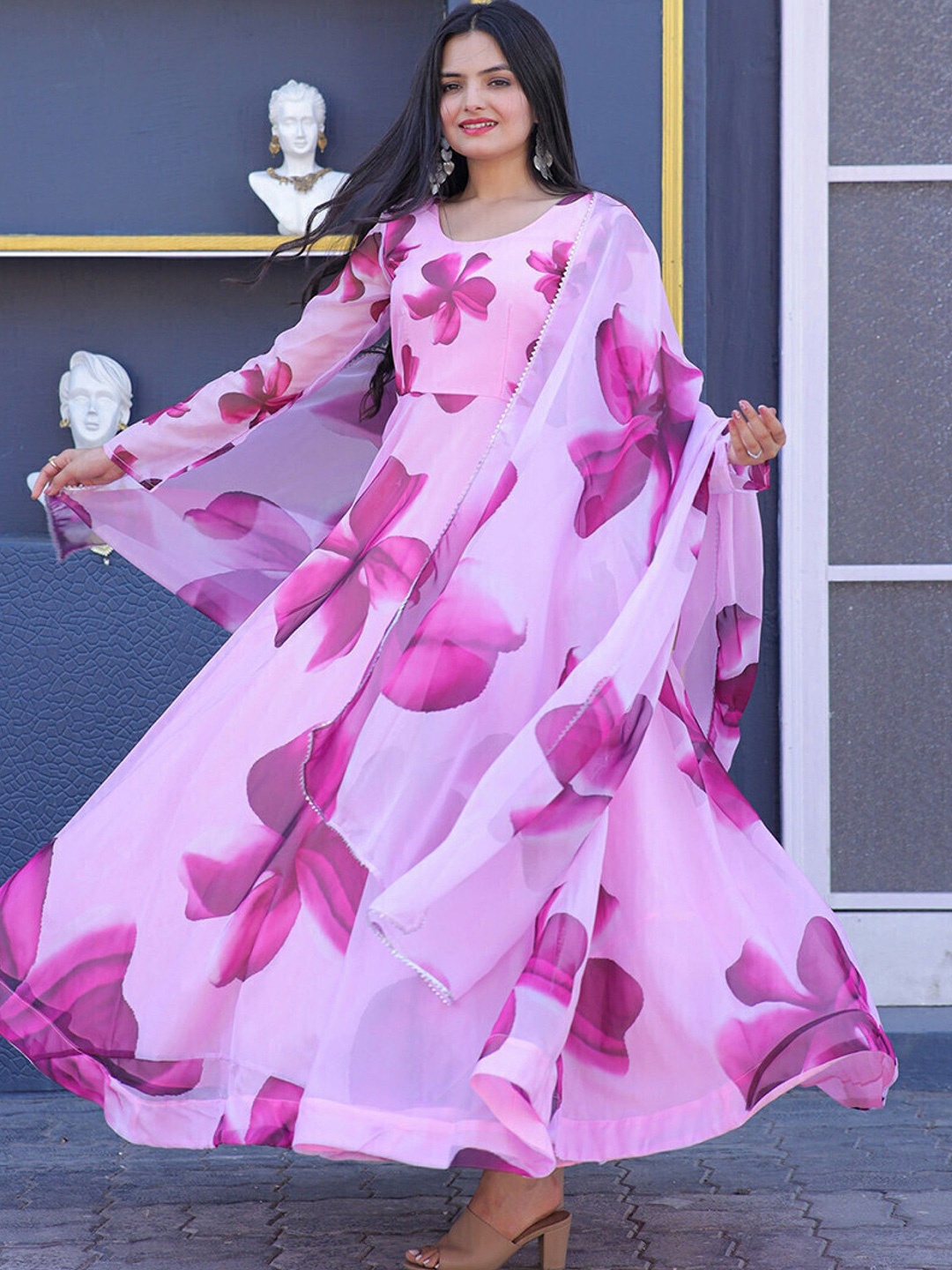 

Krunal Raiyani Floral Printed Maxi Dress With Dupatta, Pink