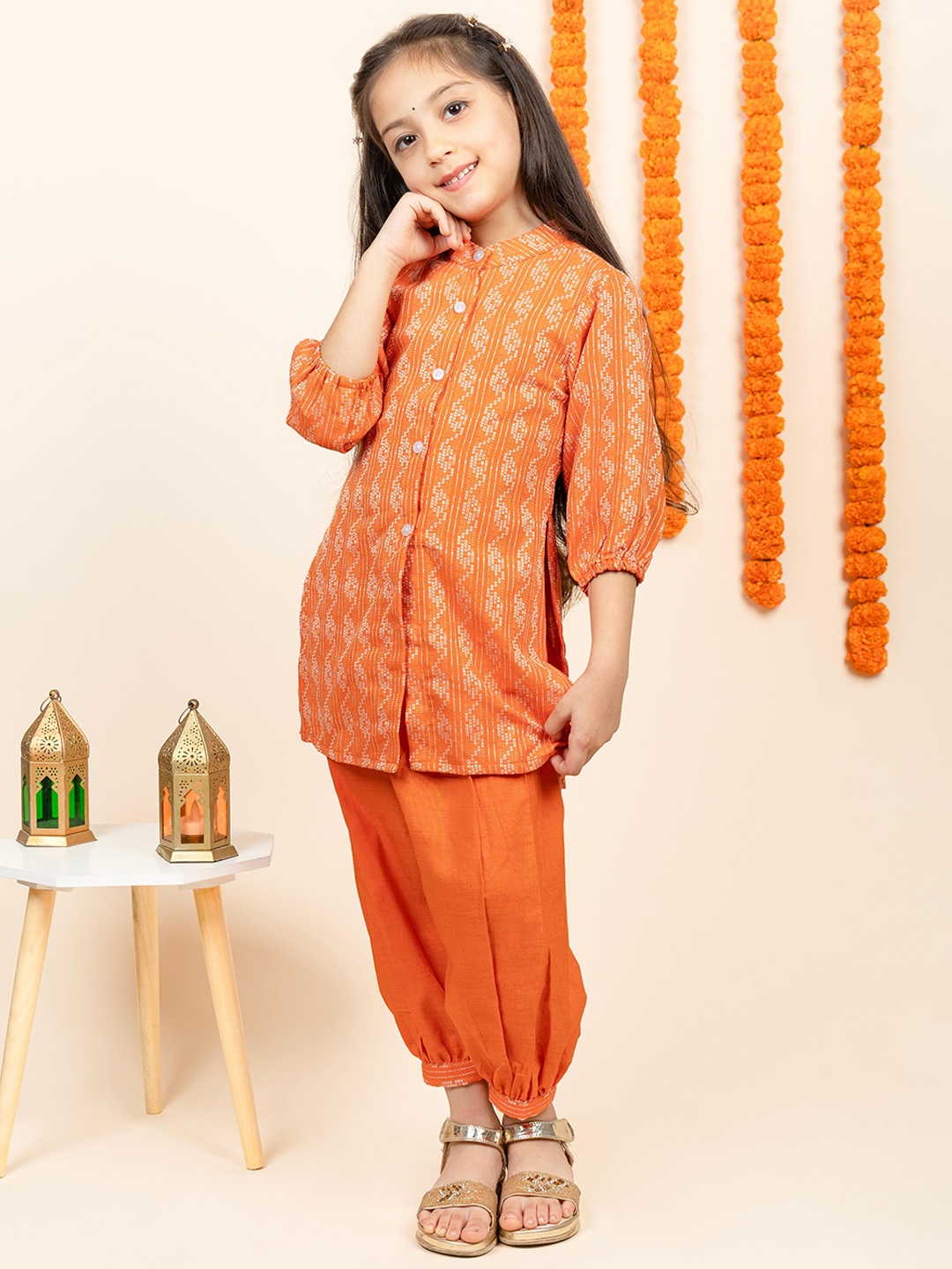 

BEBE UNICORN Girls Ethnic Motifs Regular Pure Cotton Kurta with Salwar, Orange