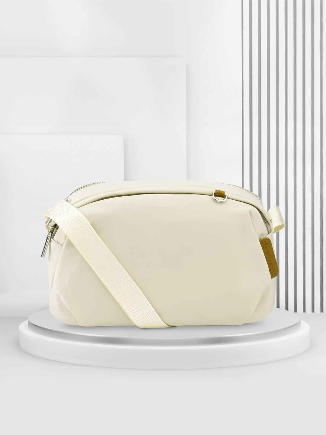 

Fastrack Women Solid Crossbody Sling Bag, White