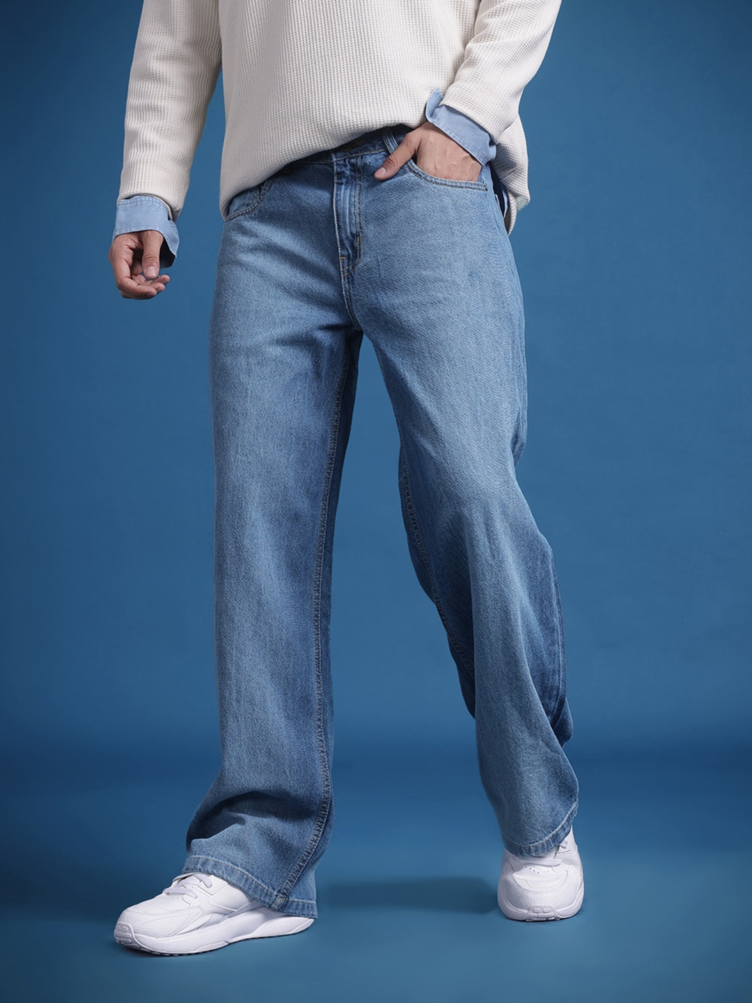 

The Roadster Life Co. Men Wide Leg Jeans, Blue