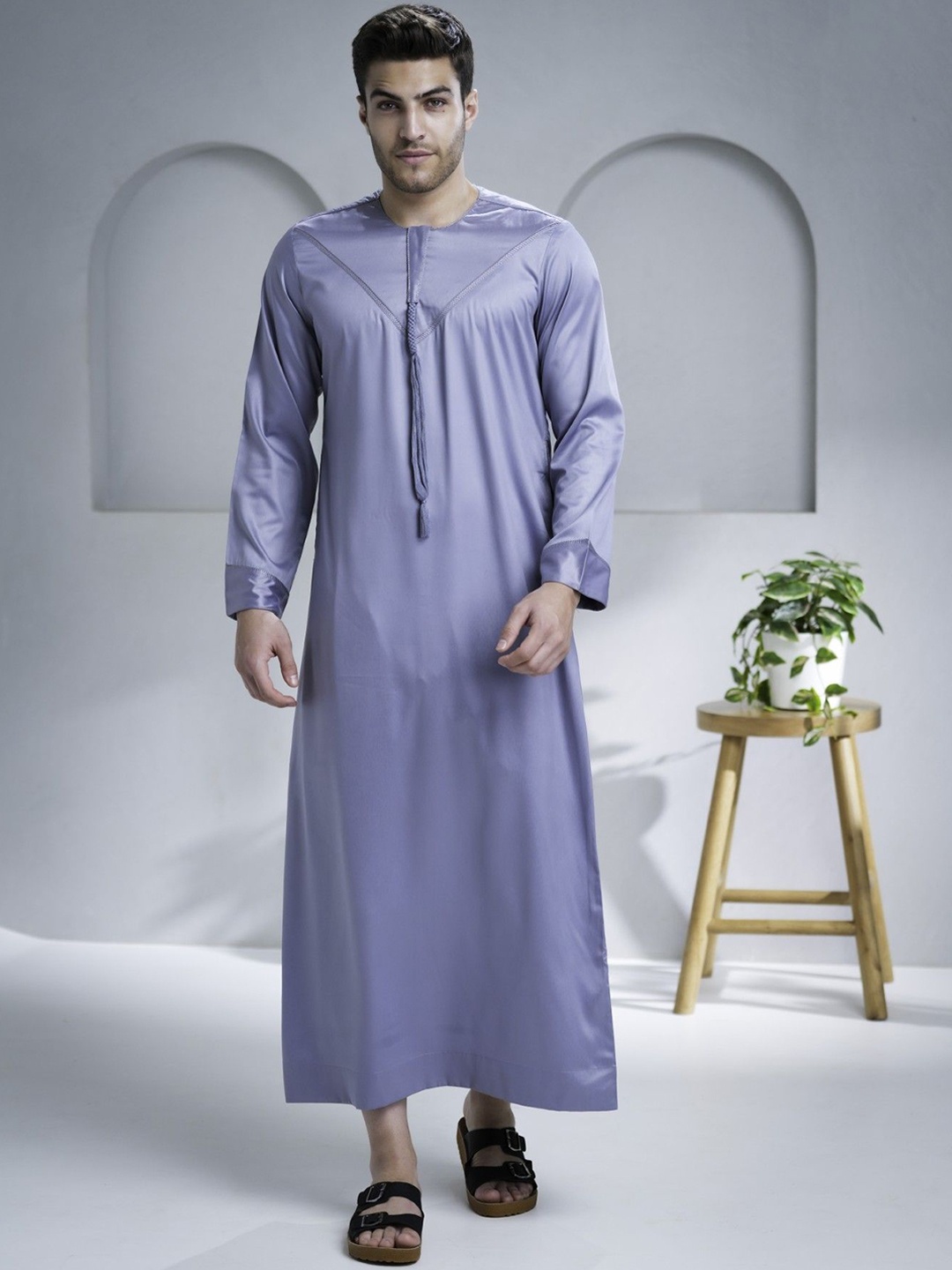

MASHROO Men Thread Work Kurta, Blue
