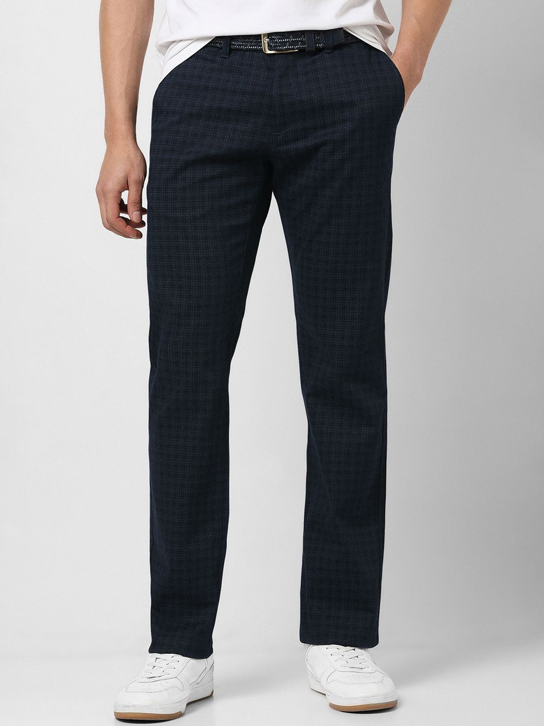 

Van Heusen Sport Men Checked Slim Fit Mid-Rise Chinos, Navy blue