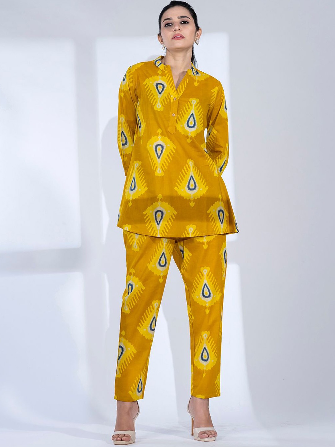 

Readiprint Printed Mandarin Collar Pure Cotton Curved Style Tunic With Trousers, Mustard