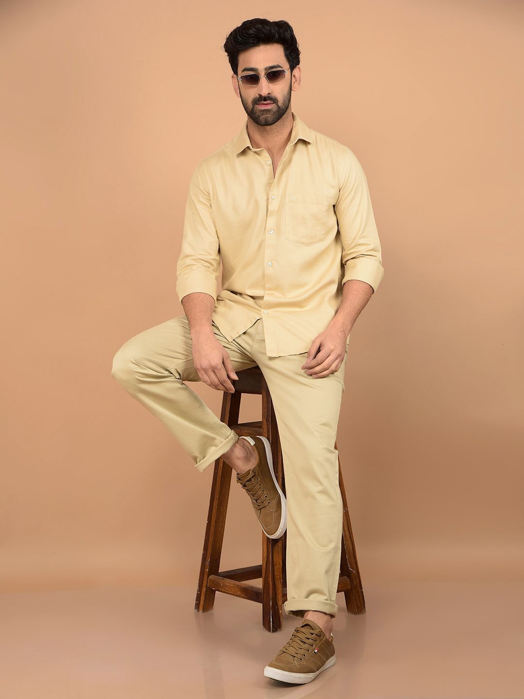 

Crimsoune Club Men Classic Slim Fit Spread Collar Textured Cotton Casual Shirt, Yellow