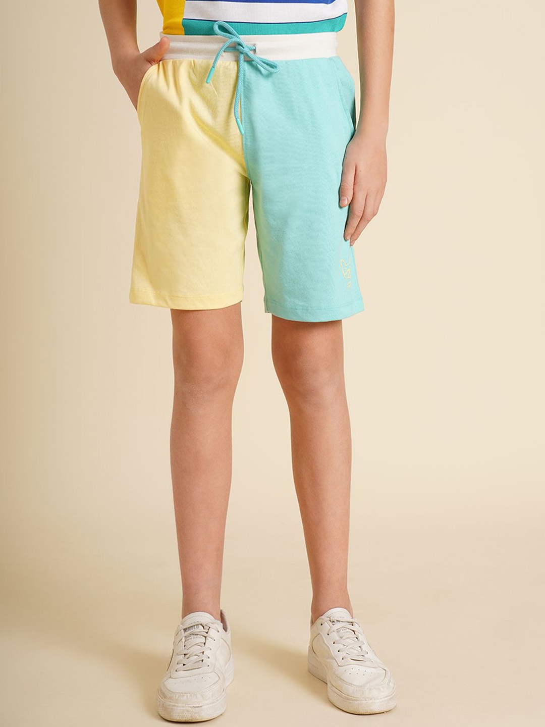 

Jack & Jones Junior Boys Colourblocked Technology Shorts, Multi