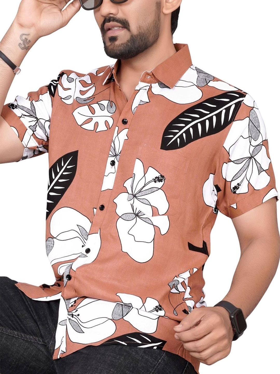 

Metronaut Men Regular Fit Spread Collar Floral Printed Casual Shirt, Brown