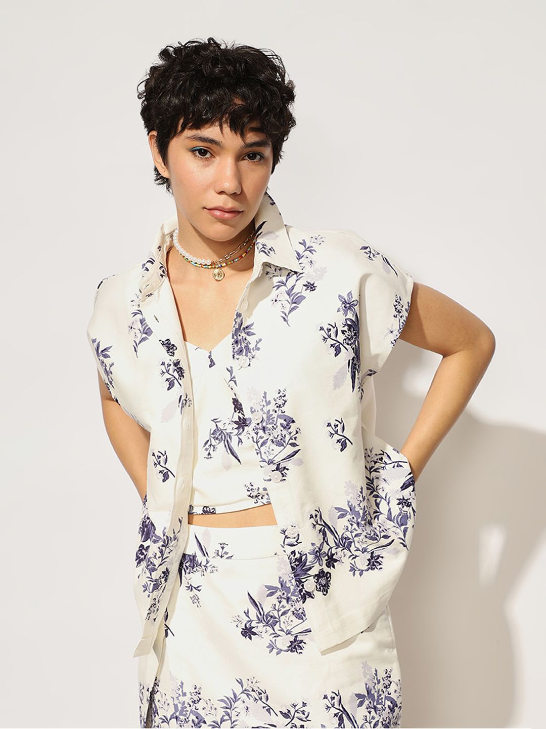 

ONLY Women Spread Collar Floral Printed Cotton Casual Shirt, White