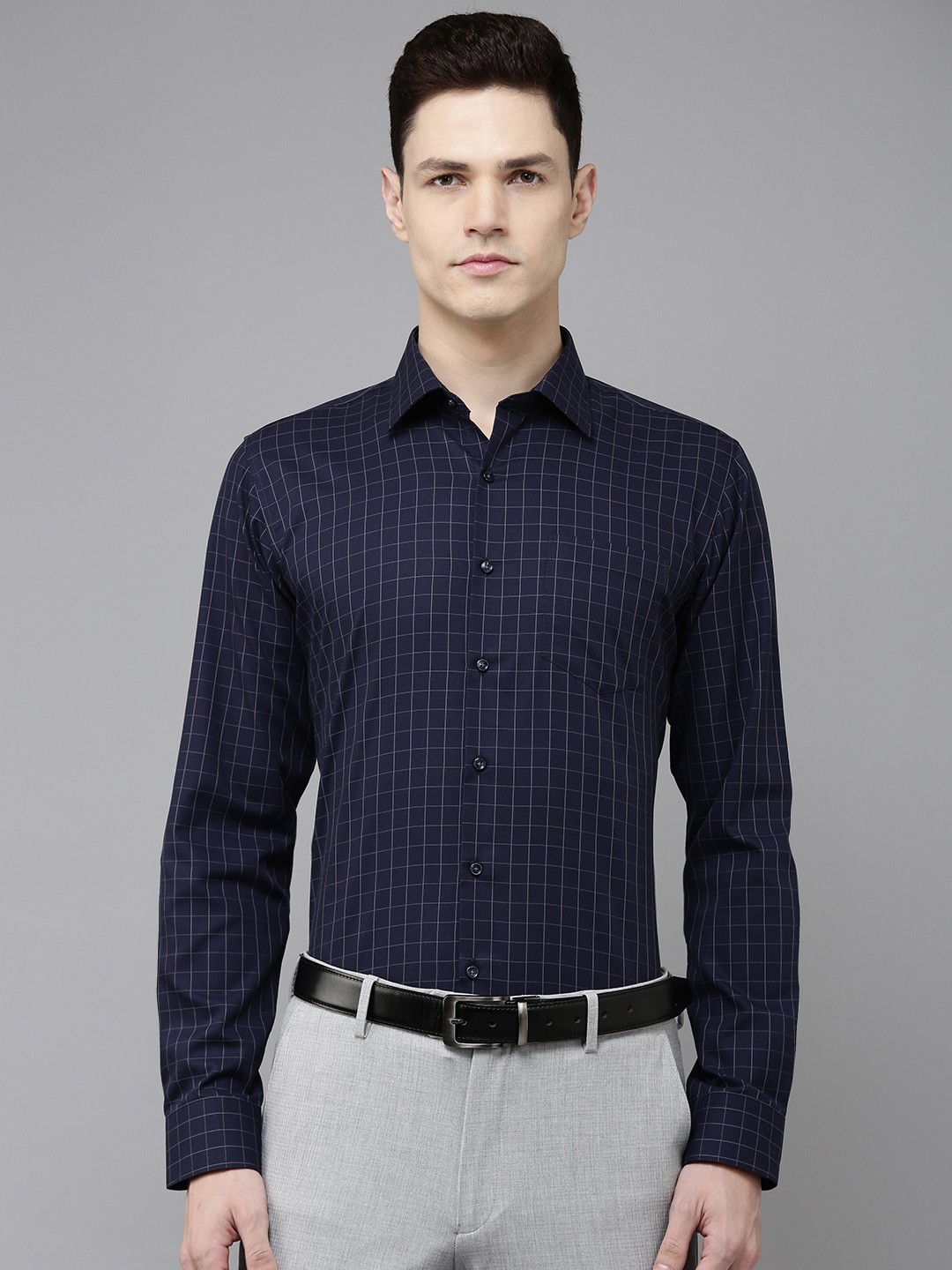 

Van Heusen Slim Fit Checked Pure Cotton Formal Shirt, Navy blue