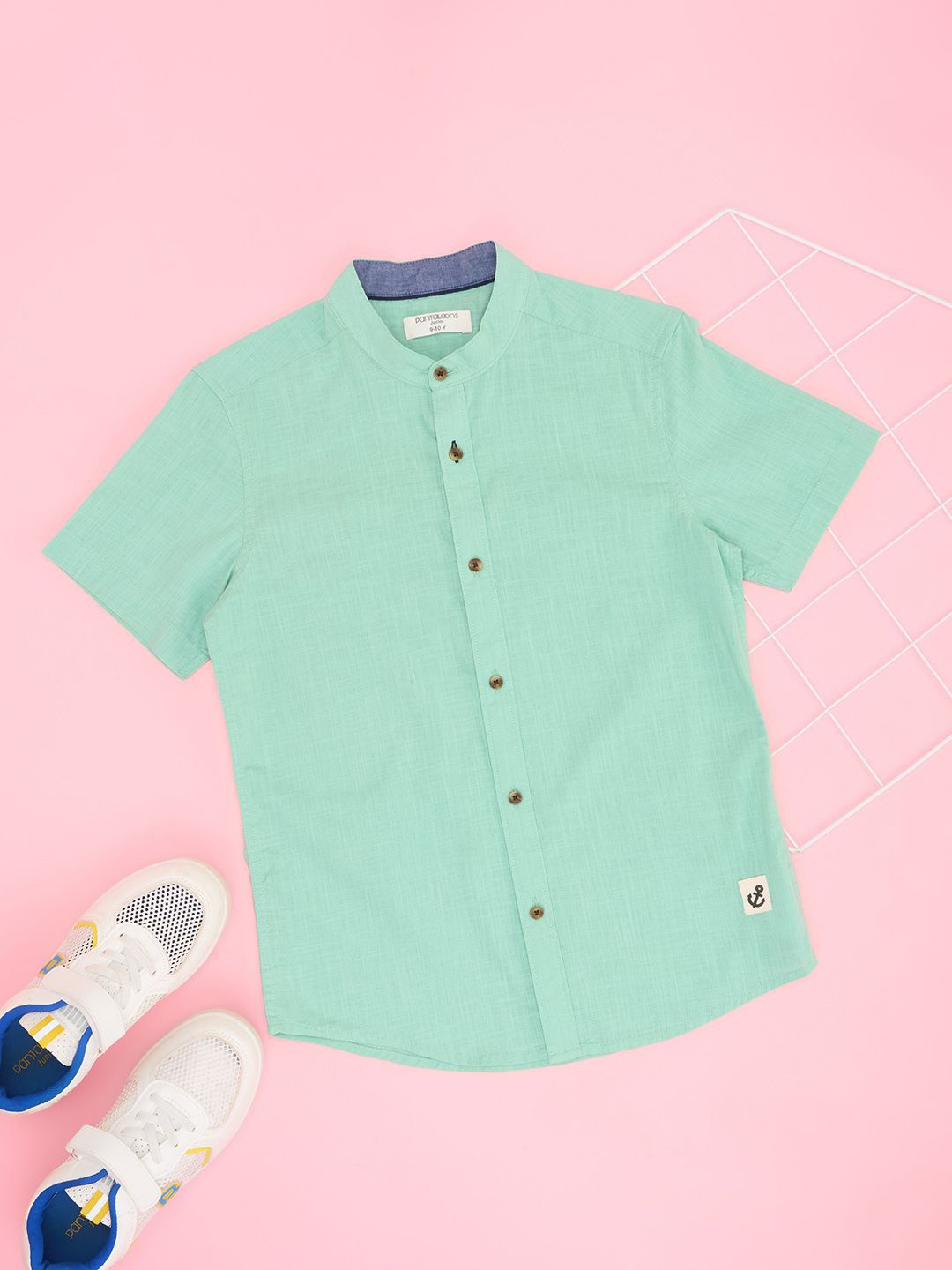 

Pantaloons Junior Boys Mandarin Collar Solid Cotton Casual Shirt, Green