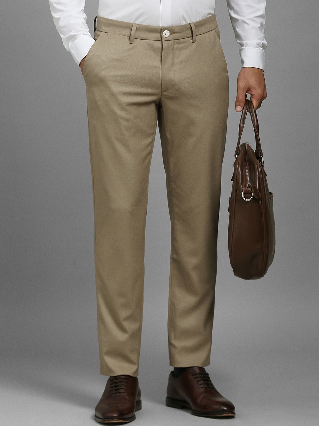 

Louis Philippe Sport Men Slim Fit Mid-Rise Regular Trousers, Beige