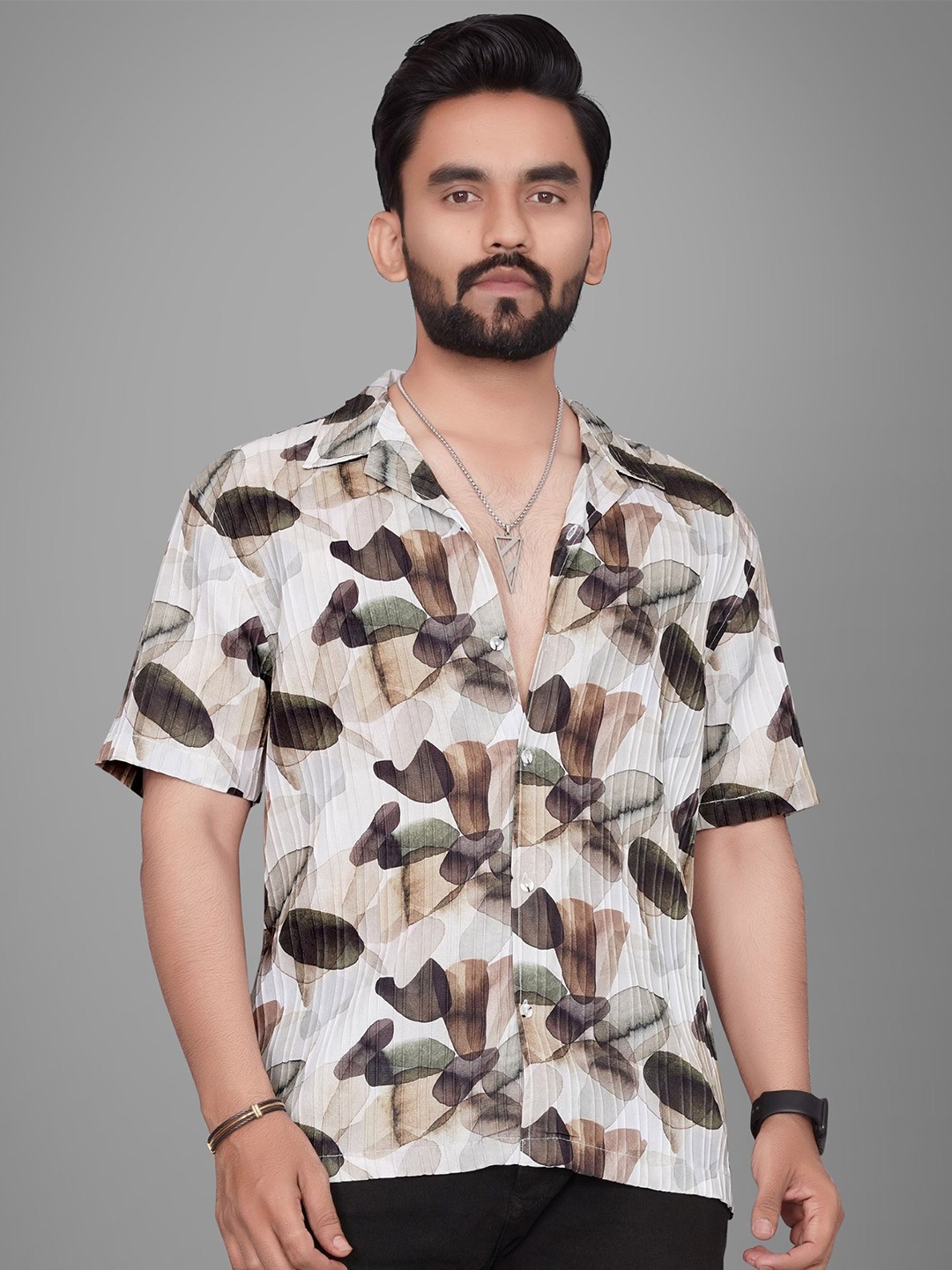 

Metronaut Men Regular Fit Cuban Collar Abstract Printed Casual Shirt, Off white
