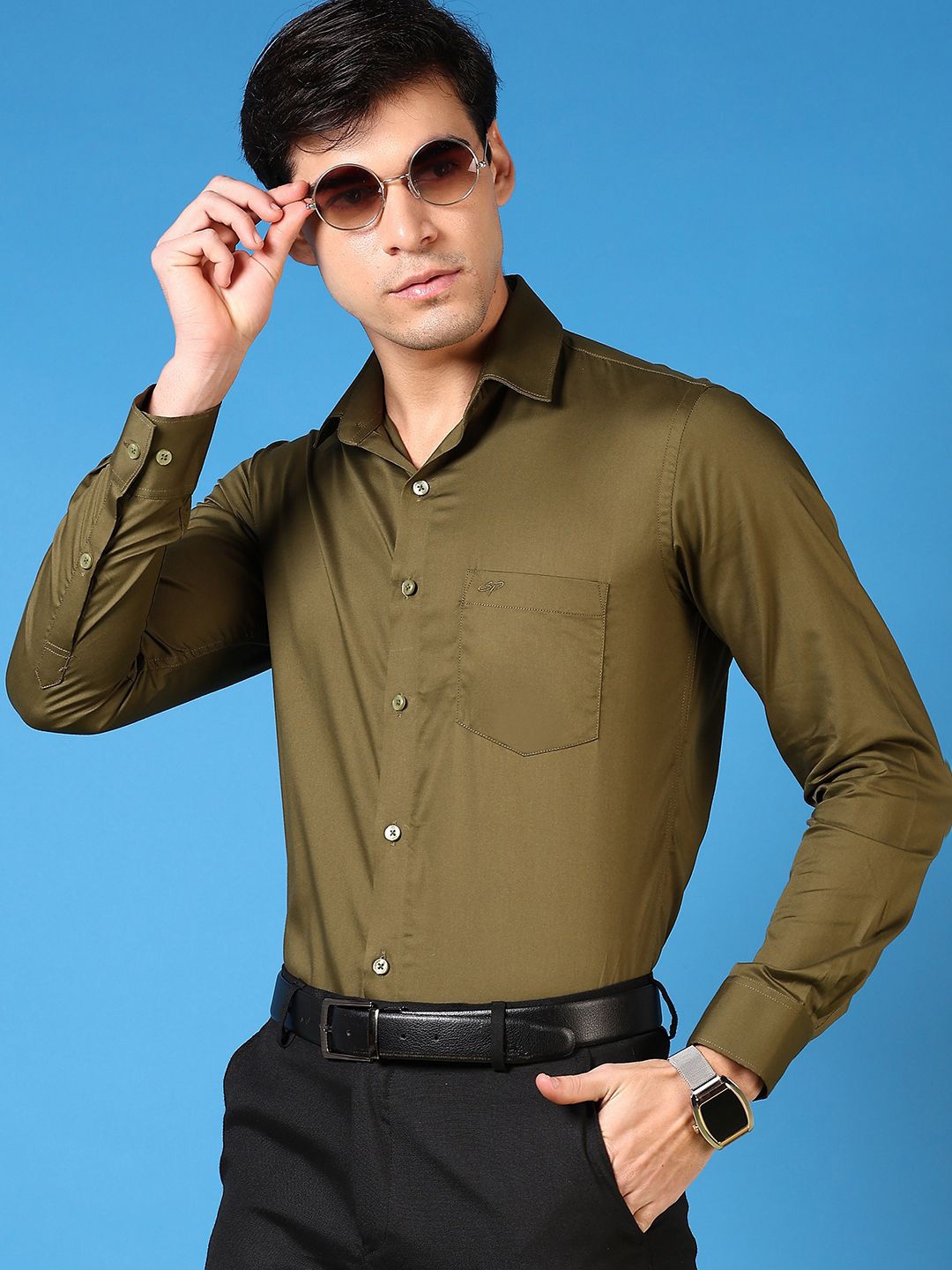 

V-Mart Men Slim Fit Spread Collar Solid Cotton Casual Shirt, Olive