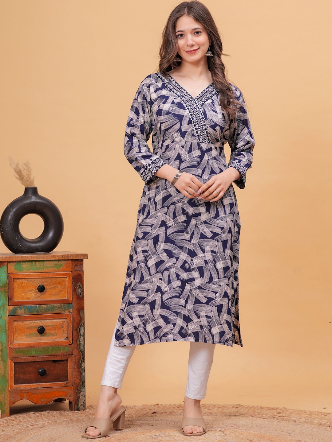 

DK FAB Women Ethnic Motifs Printed Asymmetric Kurta, Blue