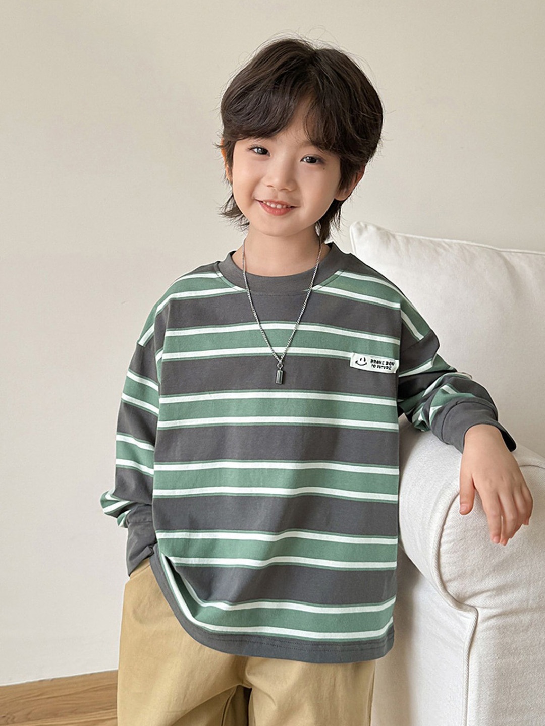 

LULU & SKY Boys Striped Round Neck Cotton Oversized T-shirt, Grey
