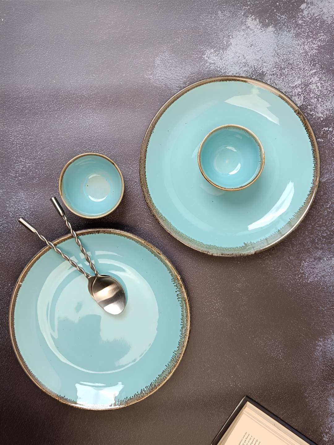 

Myntra Elegant Homes Sea Green 4 Pieces Ceramic Glossy Dinner Set