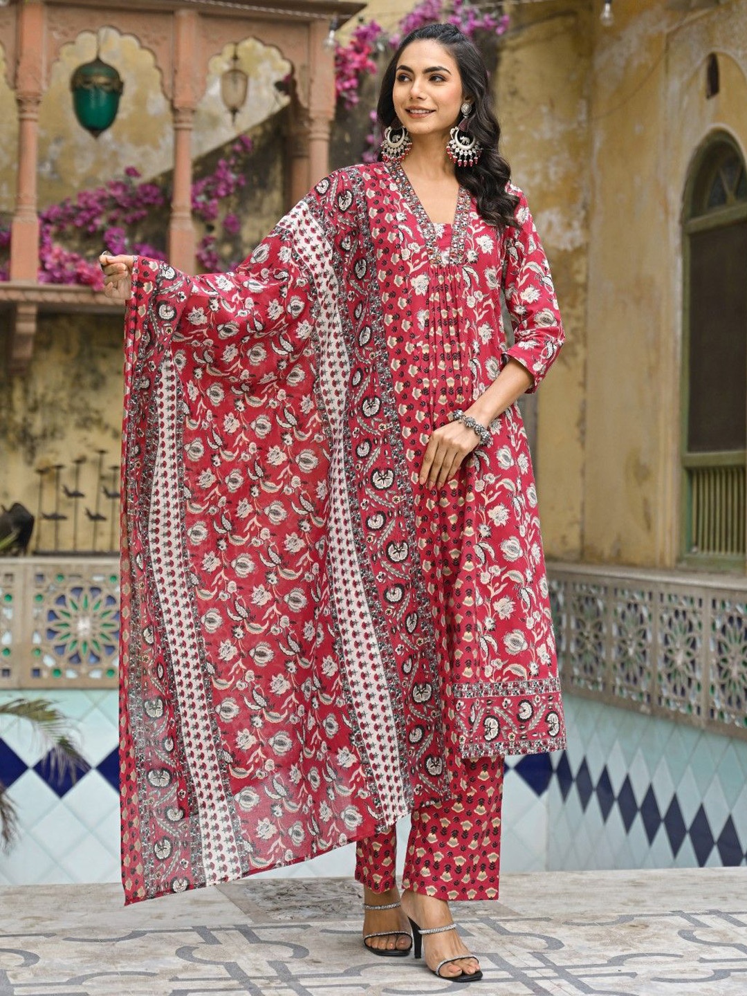 

AUTUMN LANE Women Floral Printed Empire Thread Work Pure Cotton Kurta with Palazzos & With Dupatta, Red