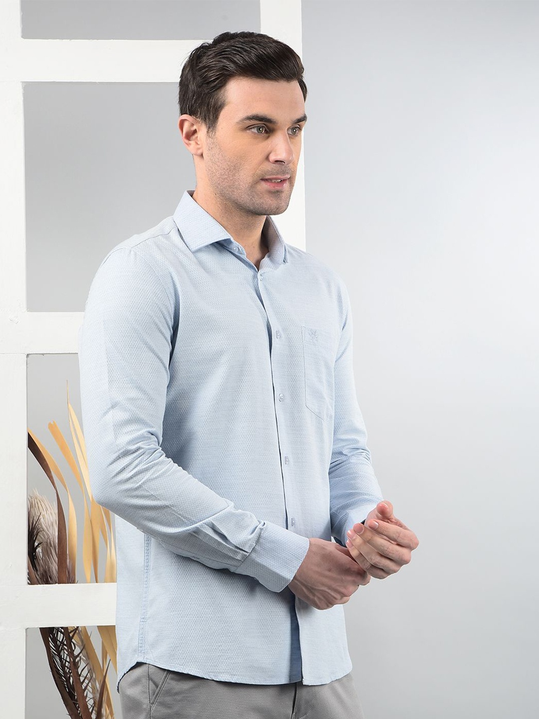 

Crimsoune Club Men Classic Fit Self Design Casual Shirt, Blue