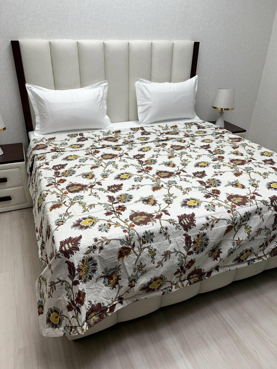 

Pure Decor Comfy White Floral Printed 233 GSM Microfiber AC Room Double King Bed Comforter