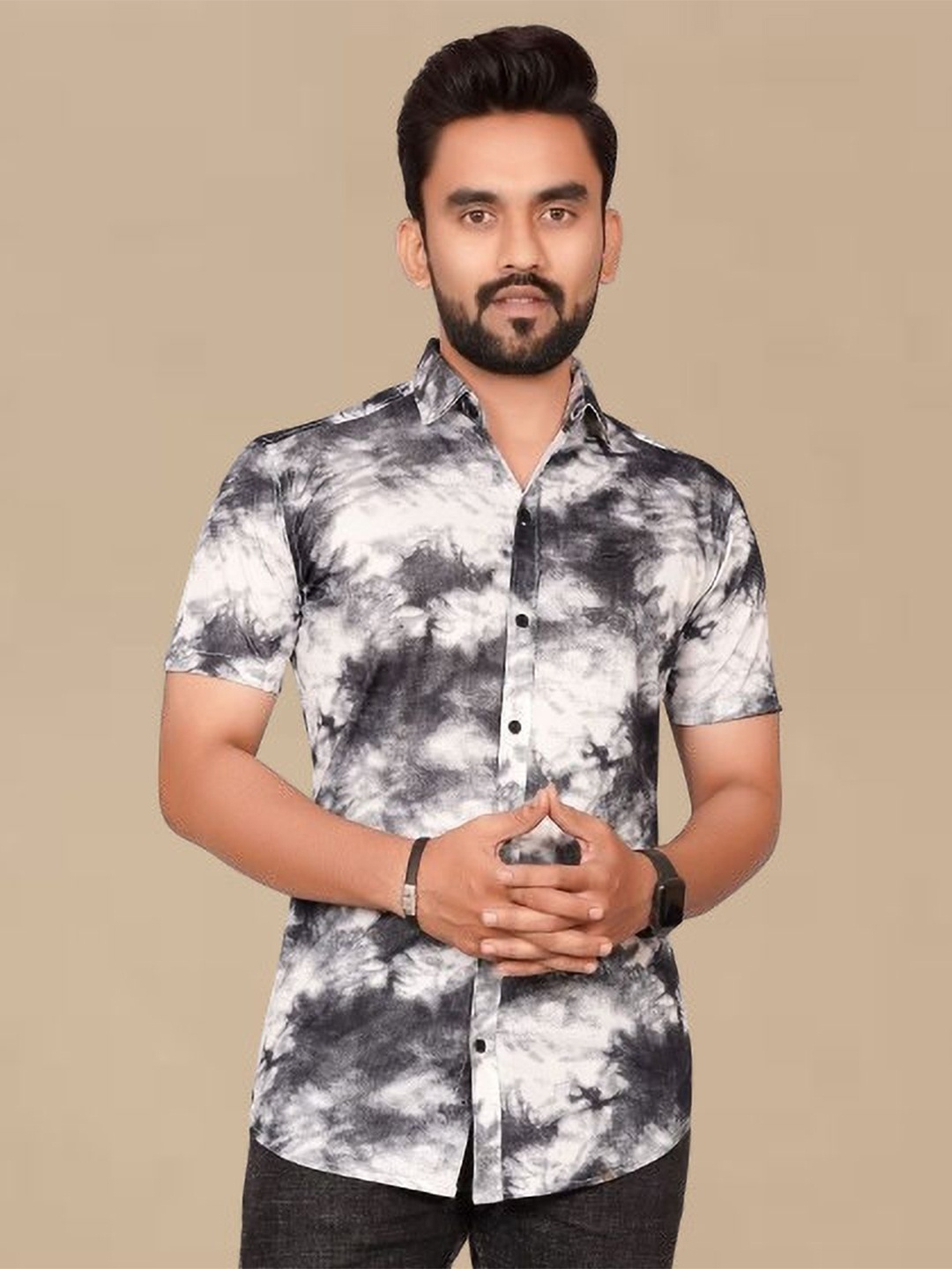 

Metronaut Men Regular Fit Spread Collar Abstract Printed Elastane Casual Shirt, White