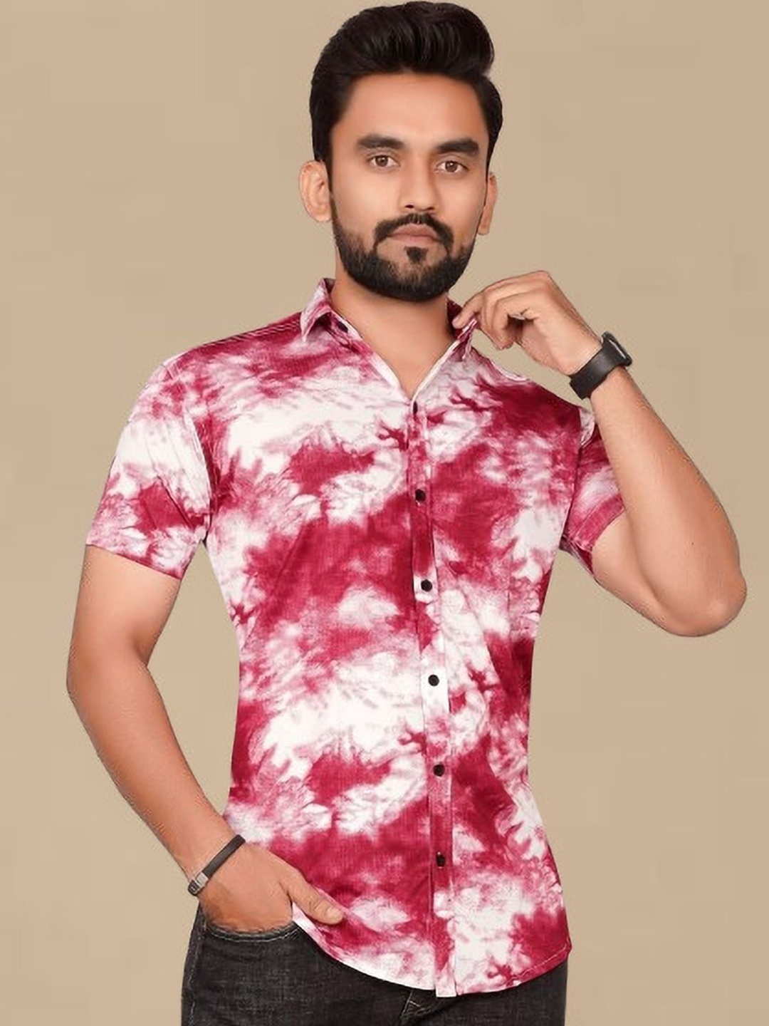 

Metronaut Men Regular Fit Spread Collar Abstract Printed Elastane Casual Shirt, Red