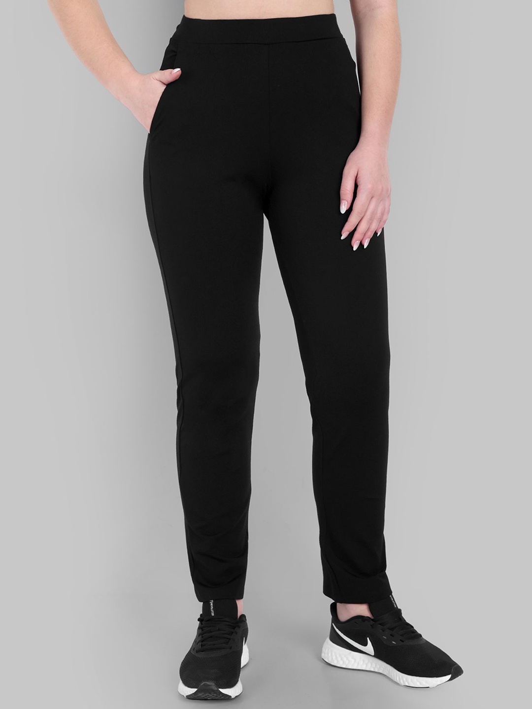 

skyria Women Smart Skinny Fit High-Rise Trousers, Black