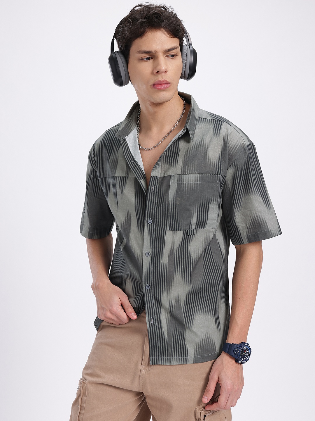 

glitchez Nomadian Abstracts Print Pure Cotton Regular Fit Casual Shirt, Grey