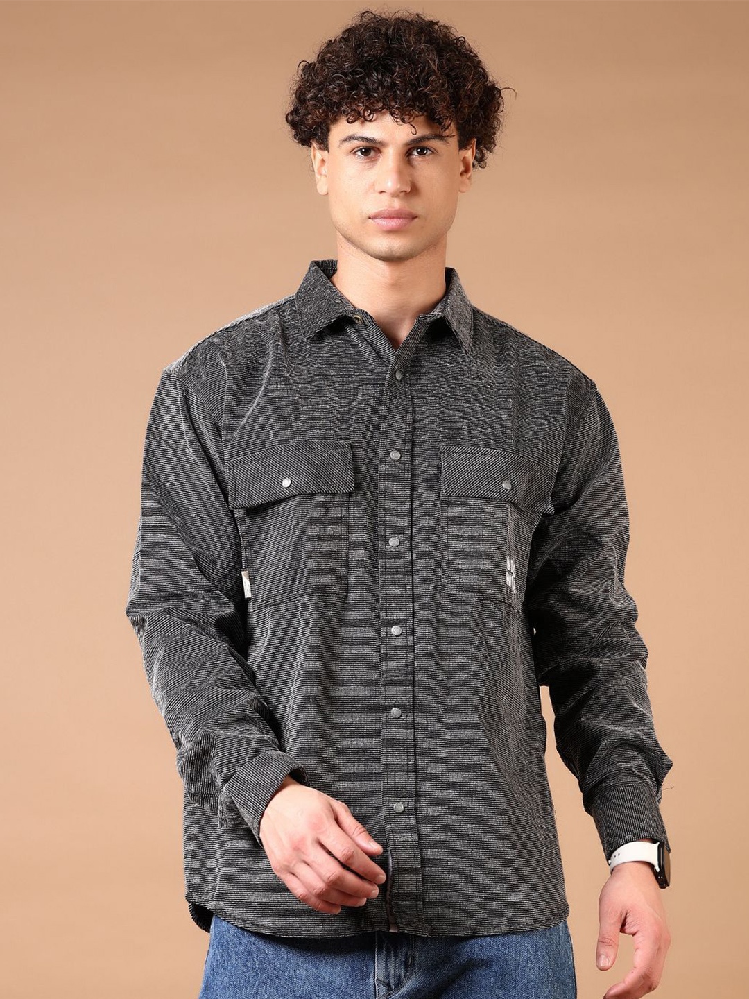 

V-Mart Men Spread Collar Solid Cotton Casual Shirt, Grey