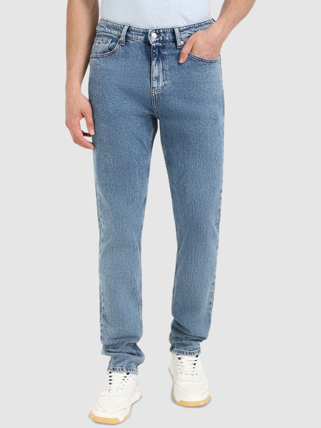 

Tommy Hilfiger Men Pure Cotton Light Fade Stretchable Jeans, Blue