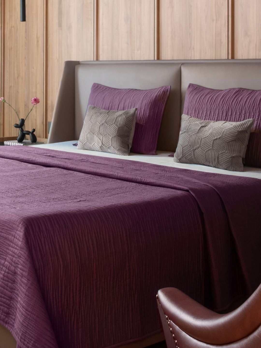 

Rya Living Crimson Tide Mauve Printed 240TC Cotton Double Bed Cover With Pillow Covers