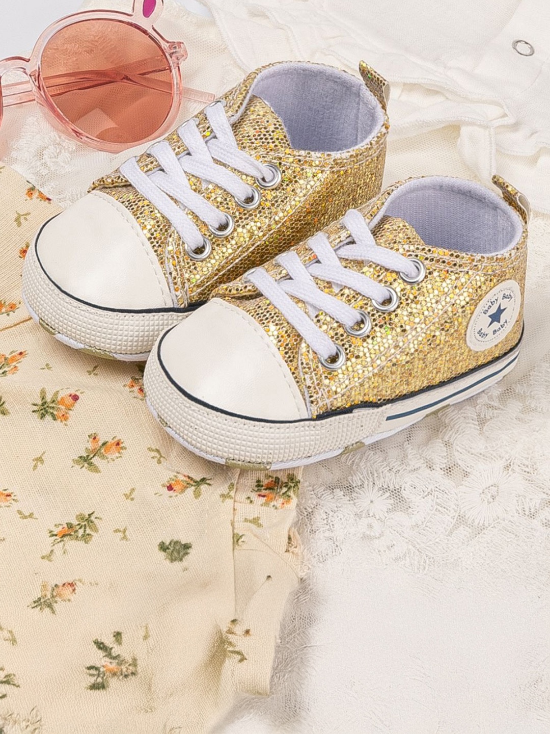 

NESKA MODA Girls Cotton Booties, Gold