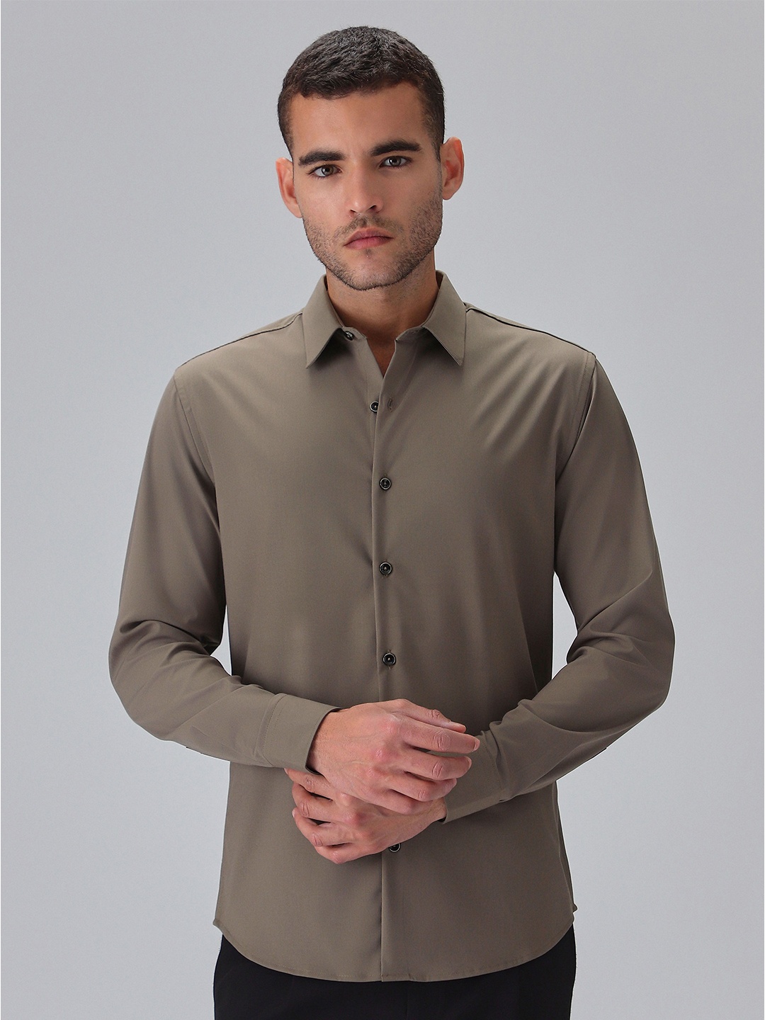 

Banana Club Melange Brown Wrinkle Free Shirt