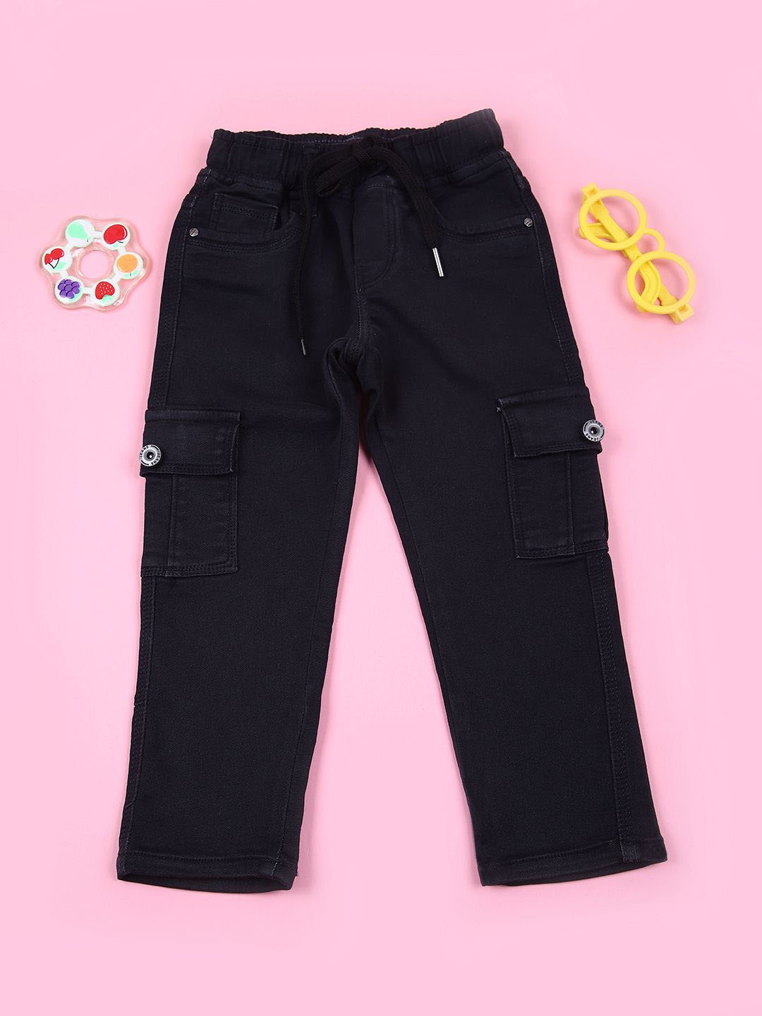 

V-Mart Boys Regular Fit Mid-Rise Cargo jeans, Black