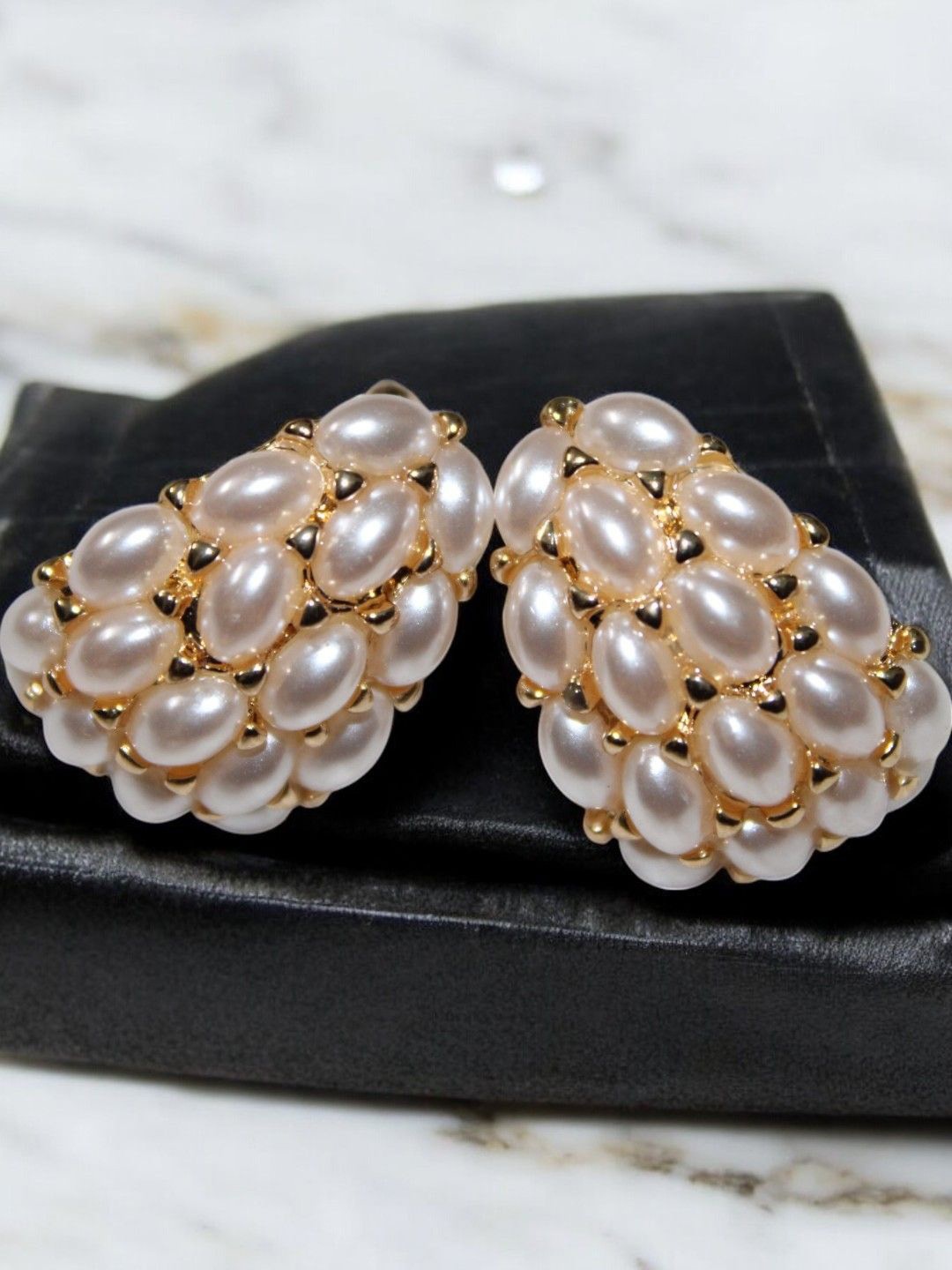 

Jolly Faces Artificial Beaded Contemporary Studs, Gold