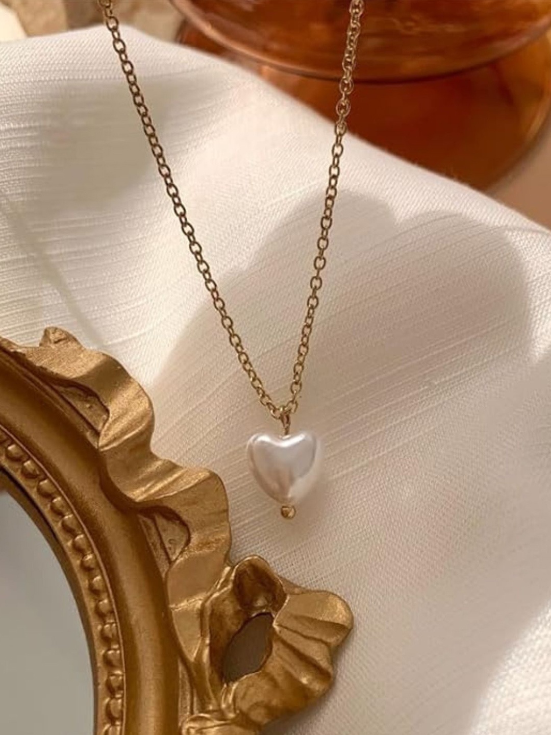 

DressBerry Stainless Steel Gold-Plated Heart Shaped Minimal Chain