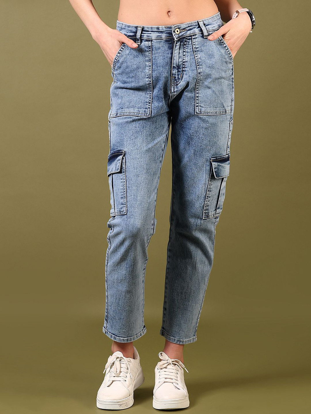 

V-Mart Women Light Fade Jeans, Blue