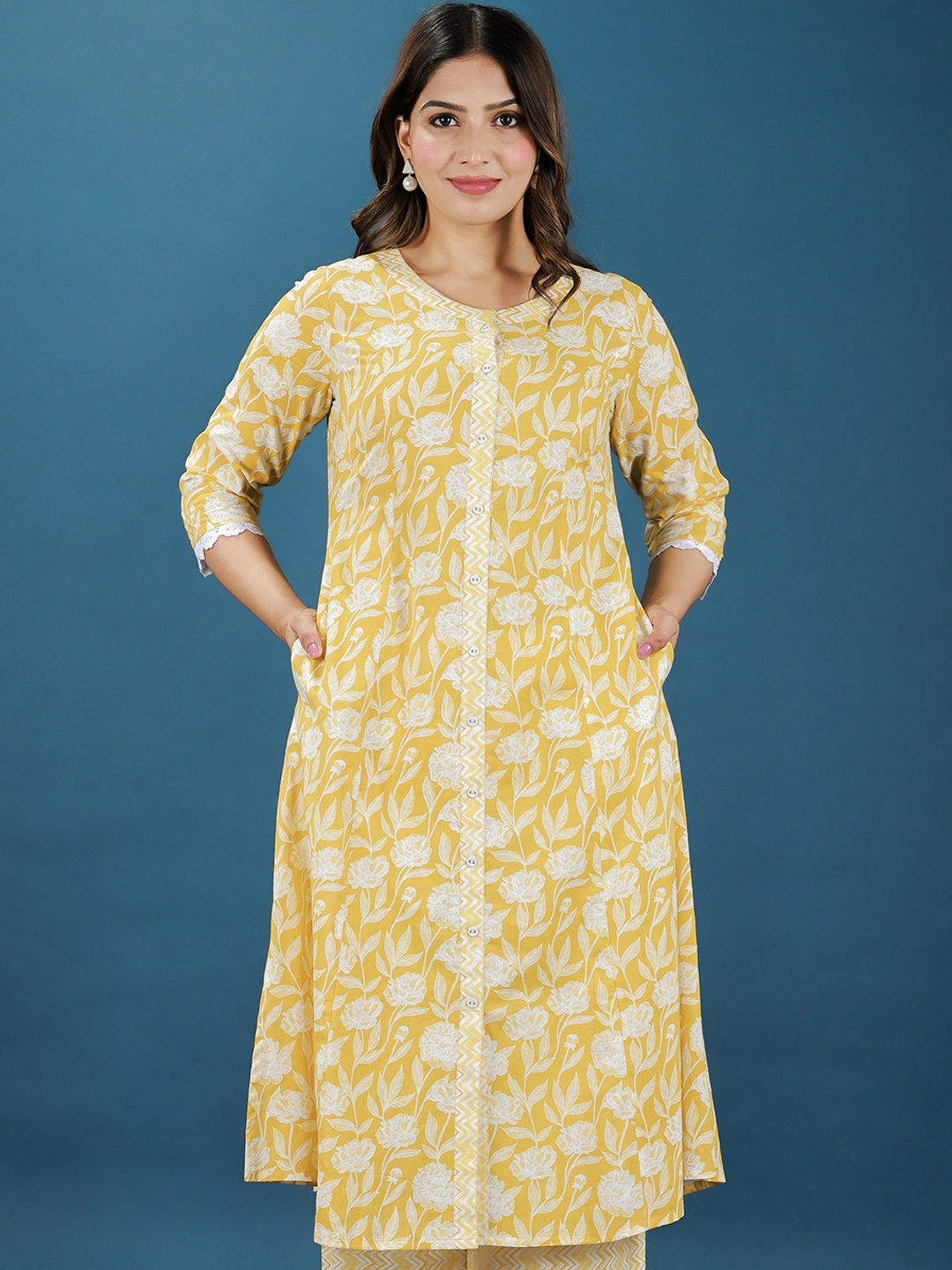 

Aramya Floral Printed Round Neck Pure Cotton Straight Kurta, Yellow