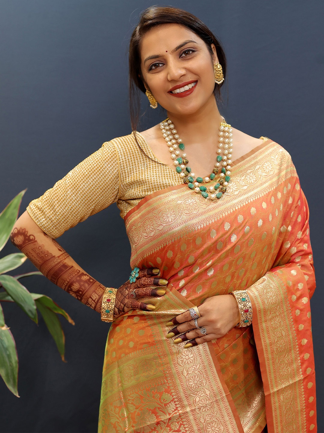 

Kandora Woven Design Zari Pure Silk Banarasi Saree, Orange