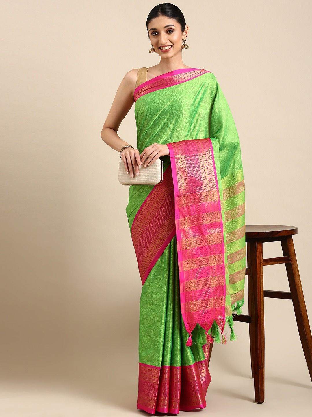 

DIVASTRI Women Woven Design Zari Banarasi Saree, Green