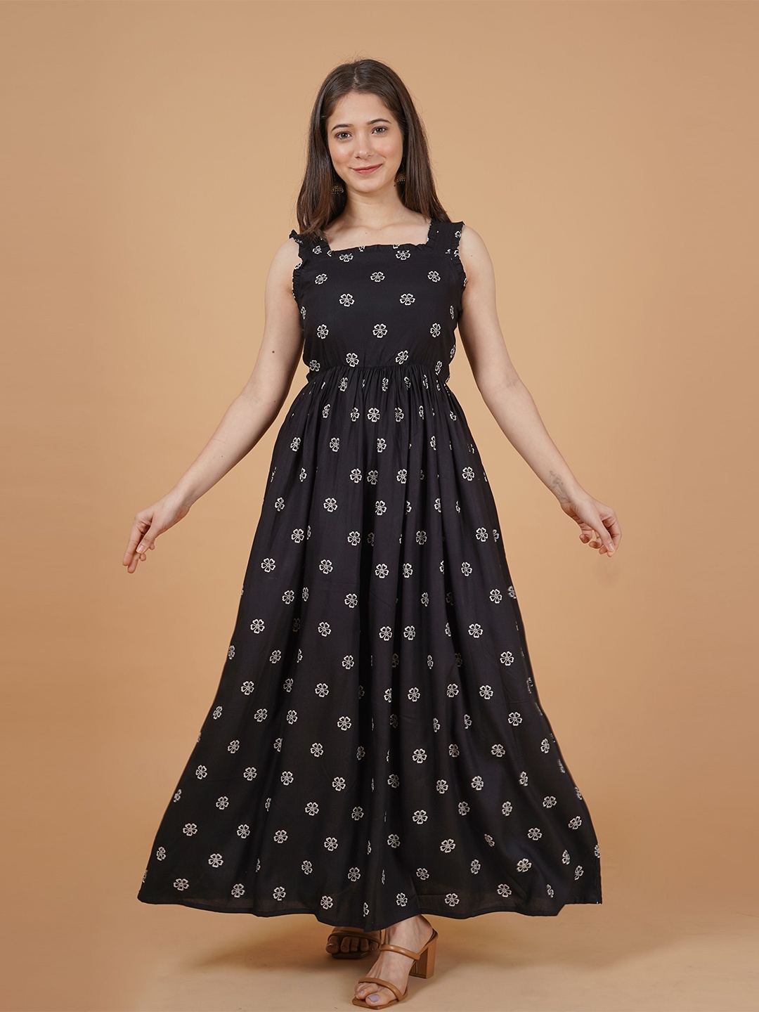 

GLAMALUE Women Floral Printed Fit & Flare Maxi Dress, Black