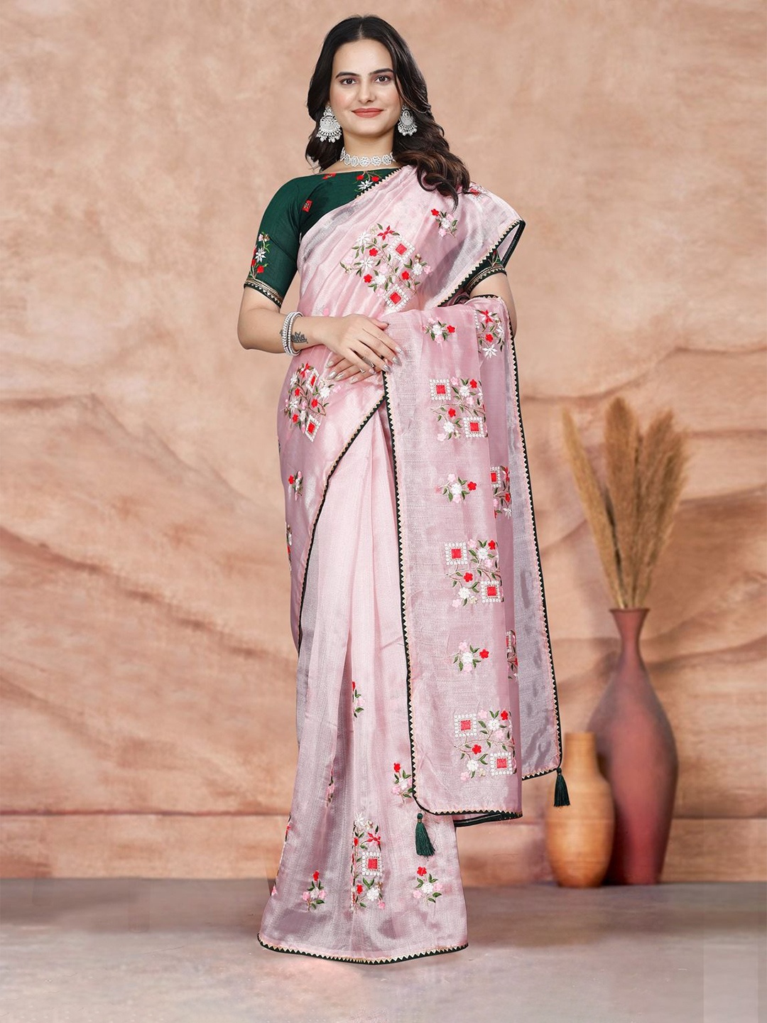

DHRUTI CREATION Floral Embroidered Organza Saree, Pink