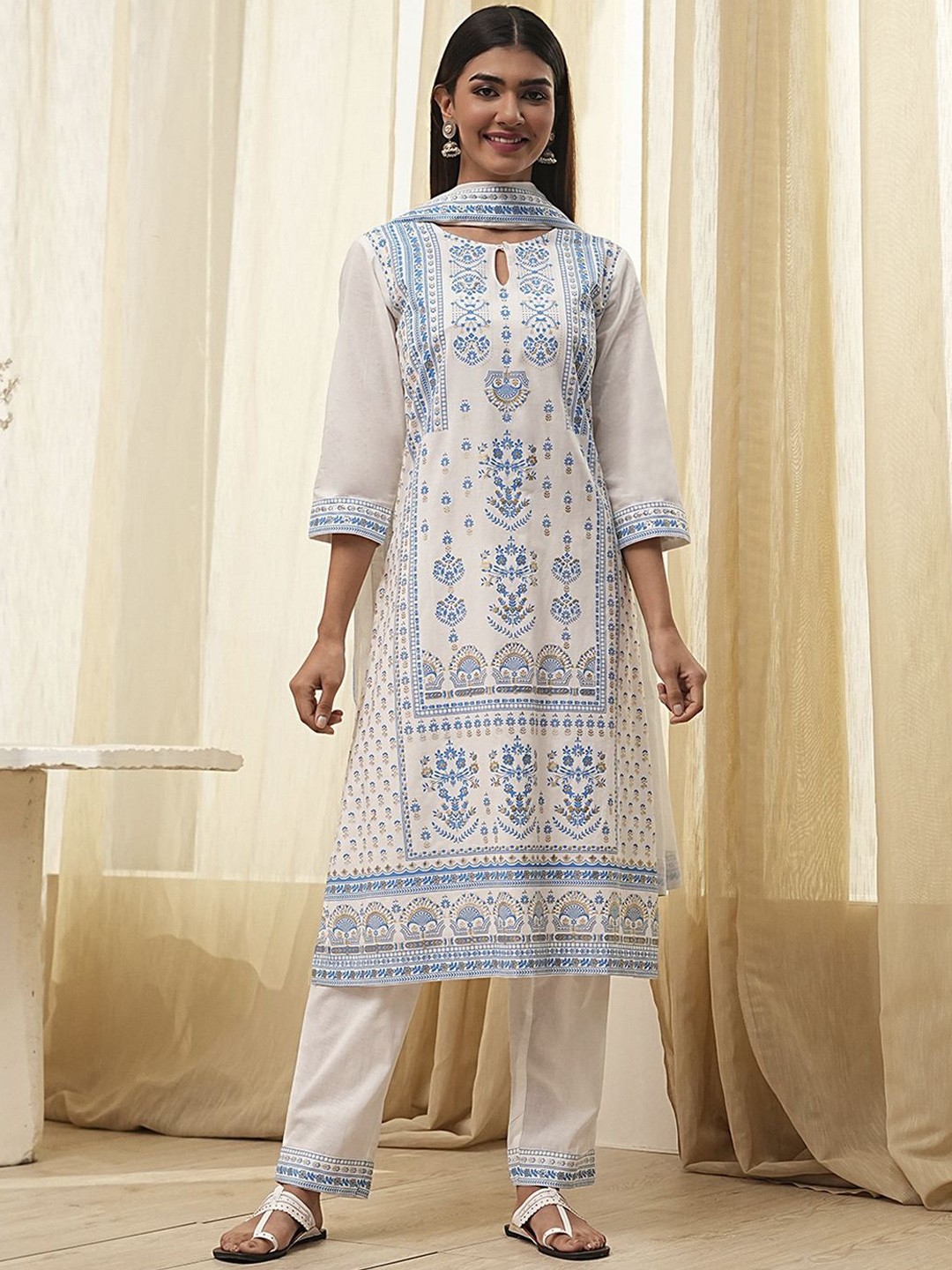 

Biba Floral Printed Keyhole Neck Pure Cotton Straight Kurta With Trousers And Dupatta, White
