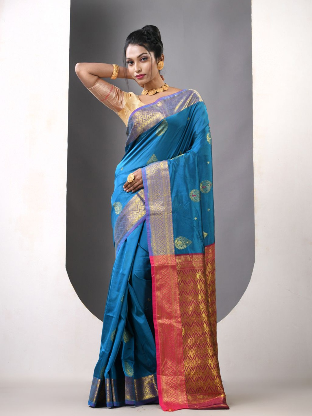 

Charukriti Ethnic Motifs Woven Design Saree, Blue
