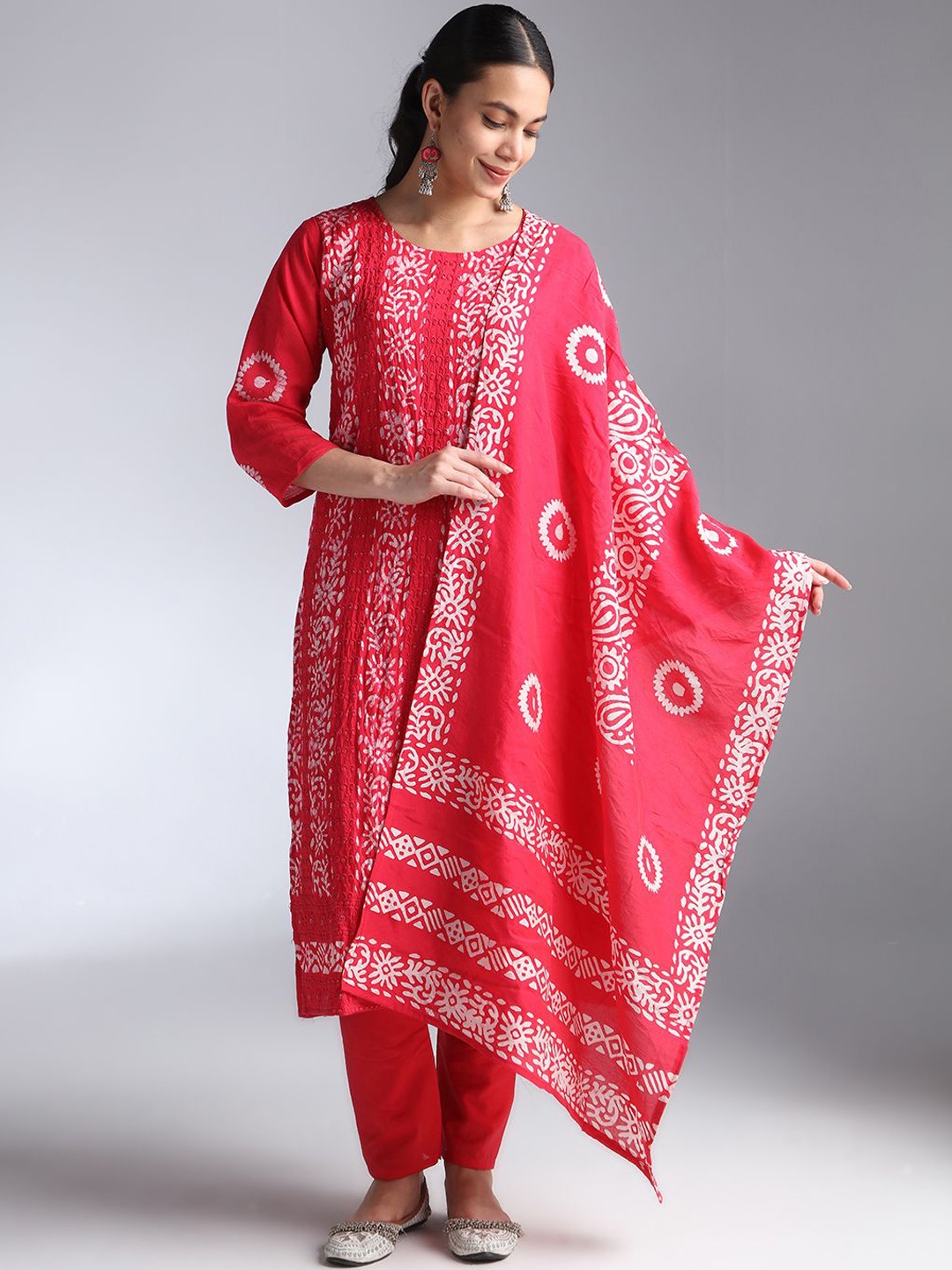 

House Of Dharaa Floral Printed Round Neck Chanderi Cotton Kurta With Trousers & Dupatta, Red