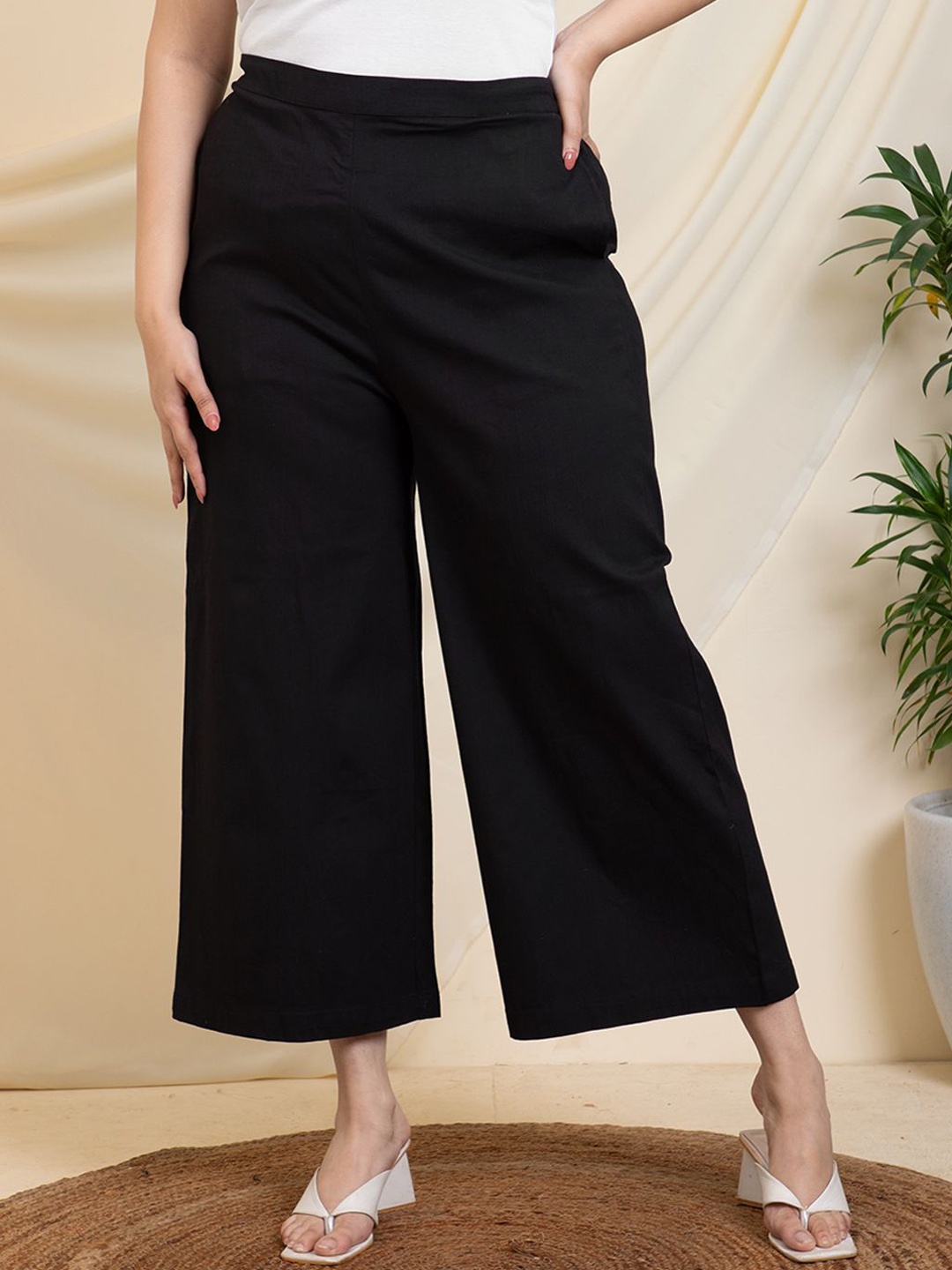 

DEEBACO Women Relaxed Trousers, Black