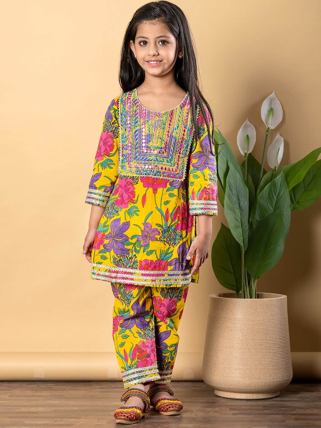 

Readiprint Fashions Girls Floral Printed Mirror Work Pure Cotton Kurti with Palazzos, Yellow